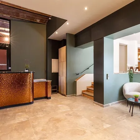 Western & Coeur De Hotel Cassis