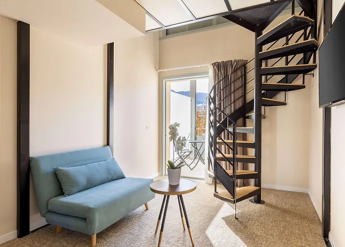 Western & Coeur De 3* Κασί