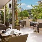 Western & Coeur De Hotell